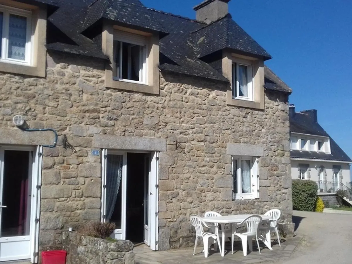 Maison En Pierre 3 Pieces Avec Terrasse, Proche Plage, Dunes Et Sentiers Cotiers A Plouhinec - Fr-1-397-33